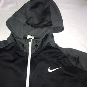Nike therma-fit hoodie jacket
